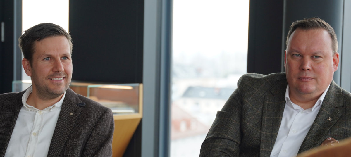 politik-darf-nicht-alles-sch-nf-rben